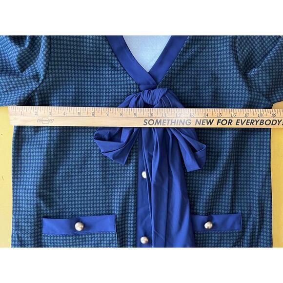 ☀️Jude Connally Green Blue Tie Neck Shift Dress Size Small Made in USA NWOT - Picture 5 of 8